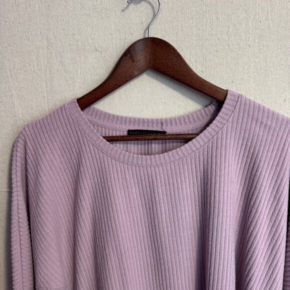 Jane + Delancey Top Size M Light Purple Soft Stretch Knit Long Sleeve Round Neck - Picture 2 of 11